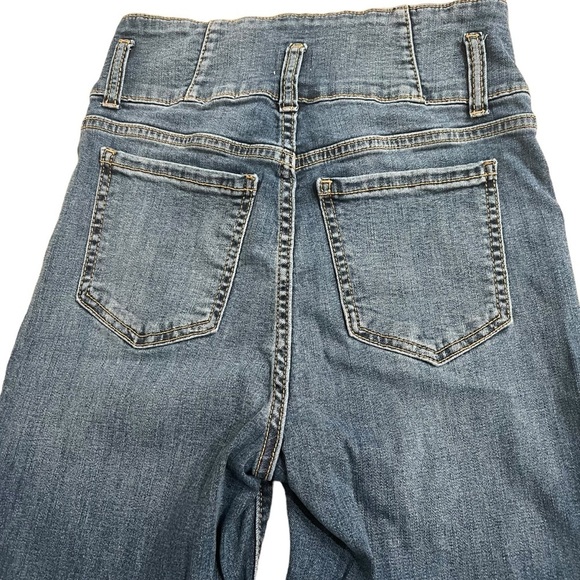 Sneak Peek Look At Me Ultra High Rise Flare Raw Hem Stretch Denim Jeans Sz 5/27 - Picture 11 of 15